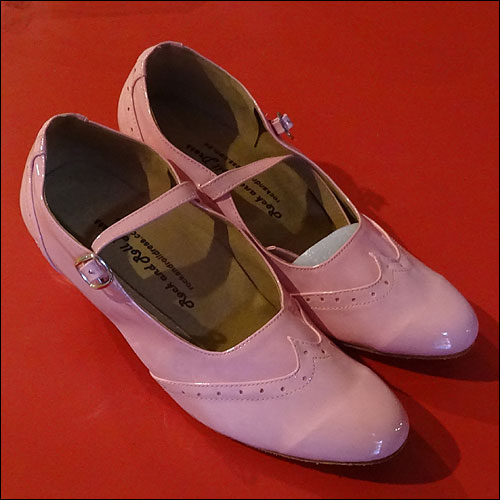 Image of Ladies pink dance shoes - 45mm heel - size 4 - 12.5