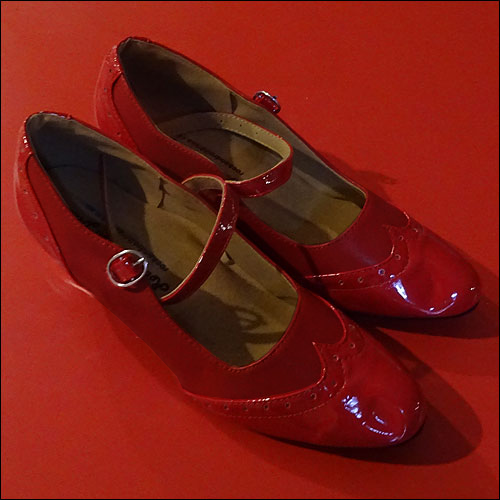 Ladies red dance shoes - 45mm heel - size 4 - 12.5