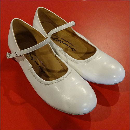 Ladies white rock and roll swing dance shoes 10mm heel